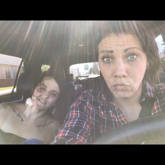 Meet your Posher, Allesha - Picture 2 of 2